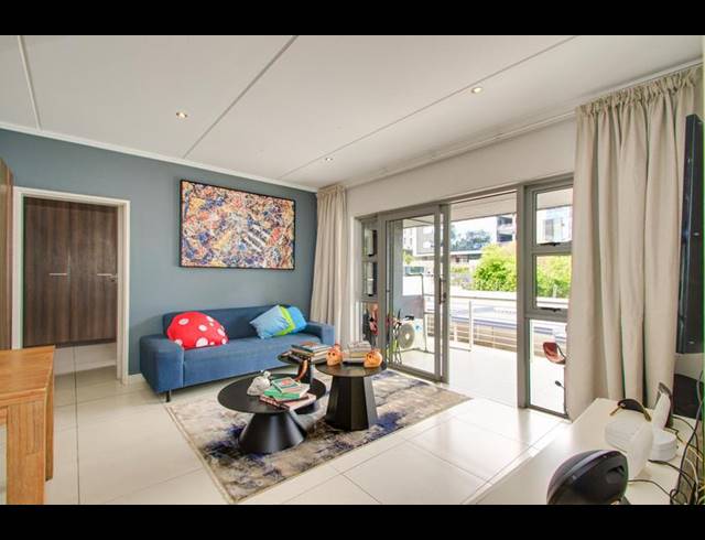 2 BEDROOM APARTMENT FOR SALE IN SANDOWN